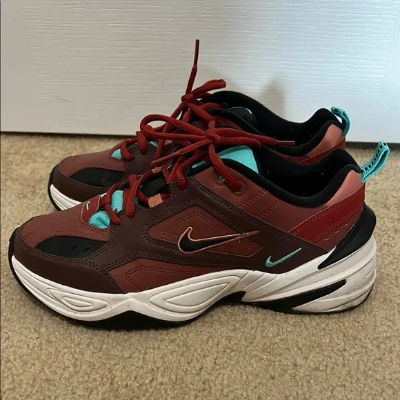 Nike Brown , burgundy and Black Sneakers with Cushioned Sole - Picture 2 of 6
